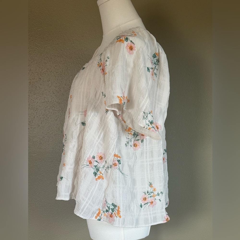Melrose and Market Cream Floral Short Sleeve Blouse Large - Picture 4 of 9